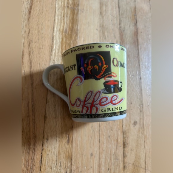 Vintage Instant Quality Coffee Mug - Picture 1 of 7